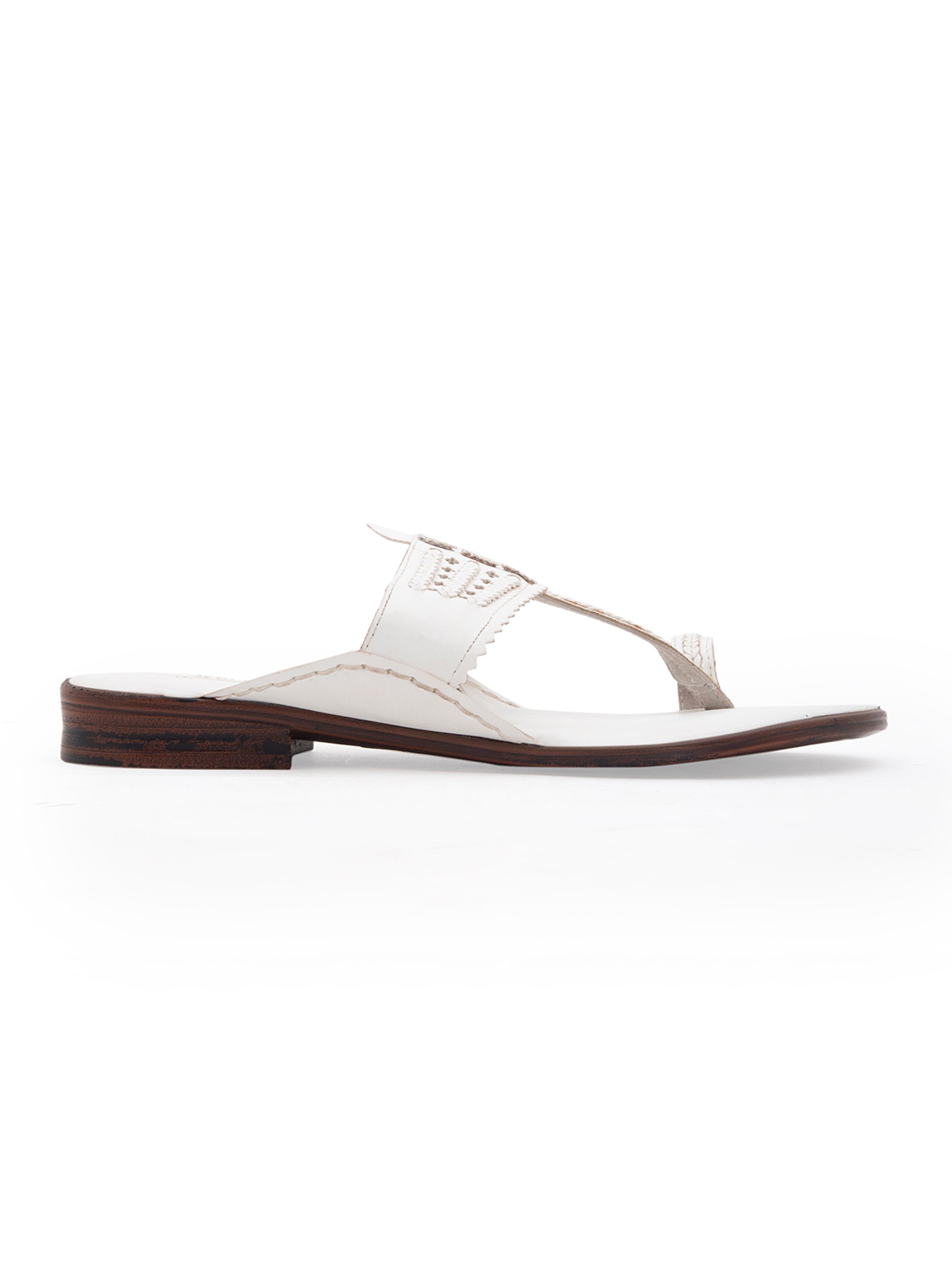 Classic Kolhas - White (kolhapuri) 5elements