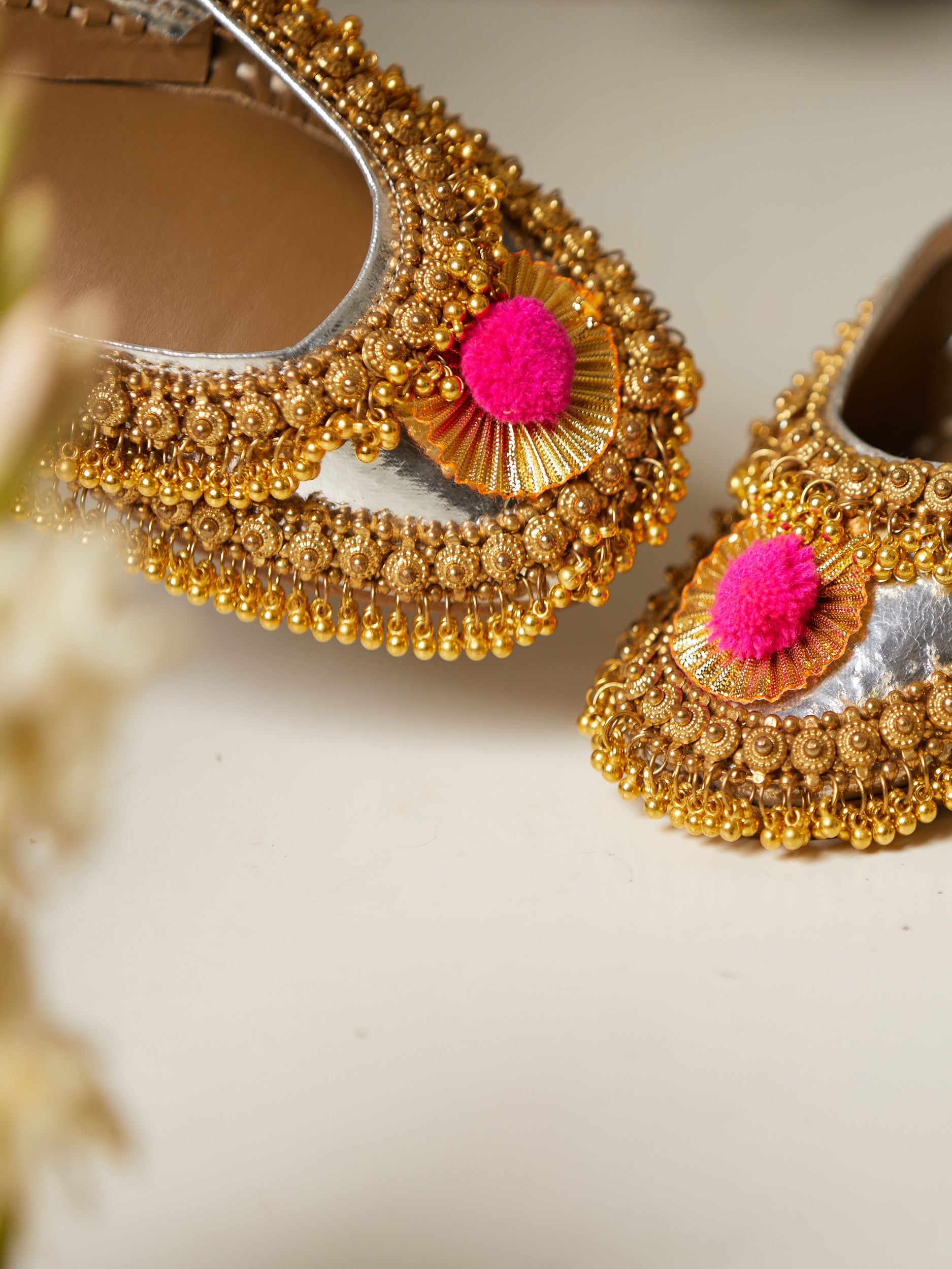 Gold Ghungroo Crown (jutti) 5elements