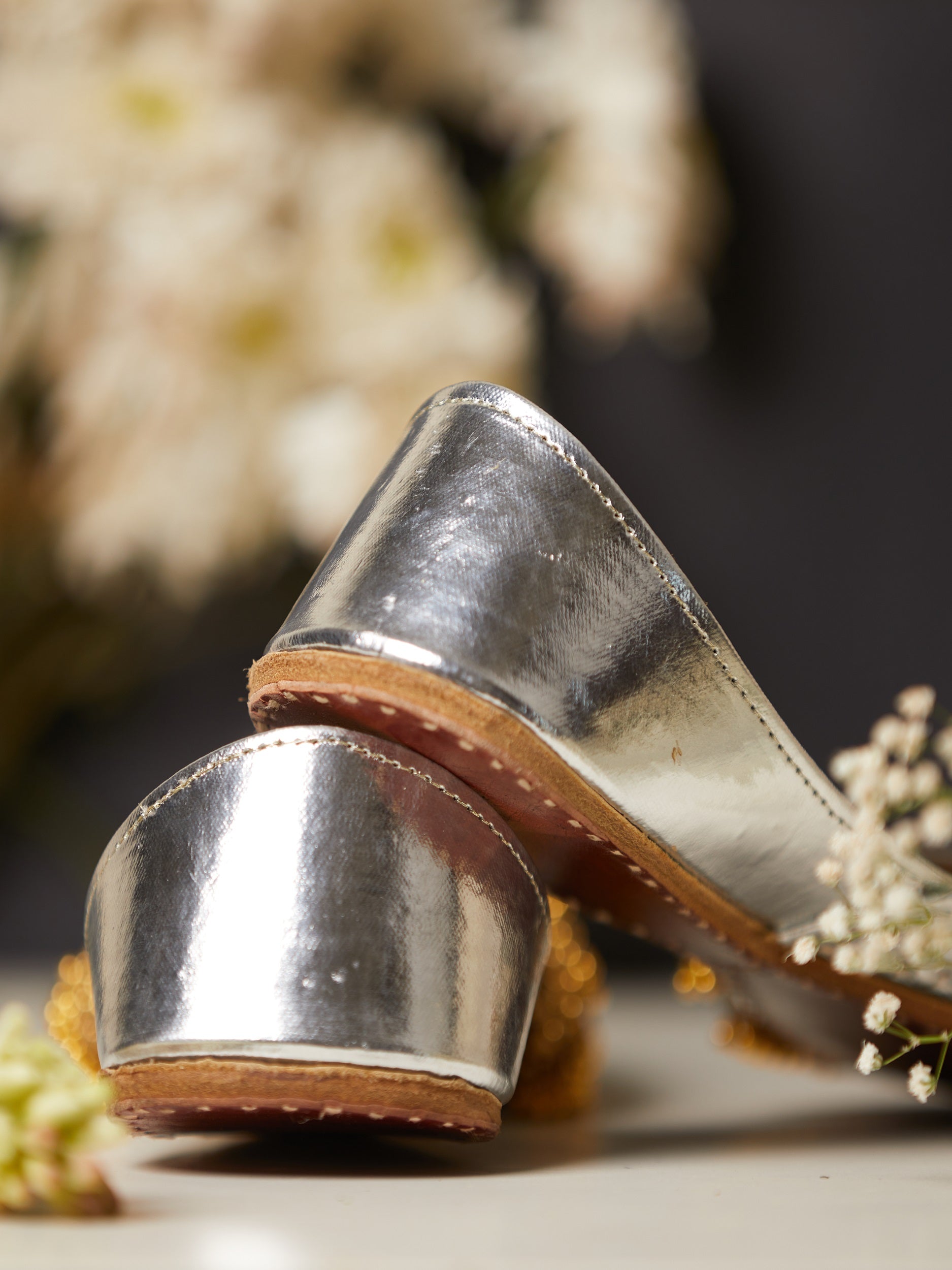 Gold Ghungroo Crown (jutti) 5elements