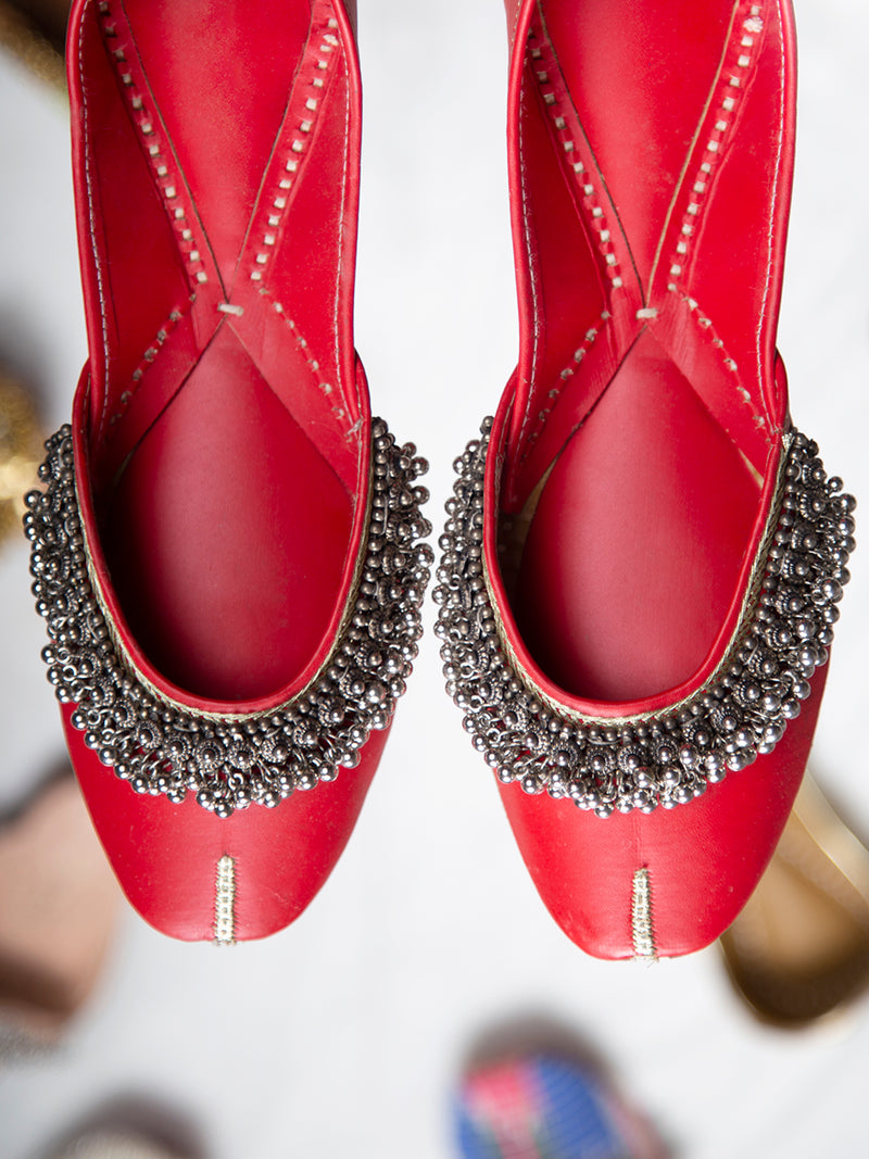 Red (Jutti)